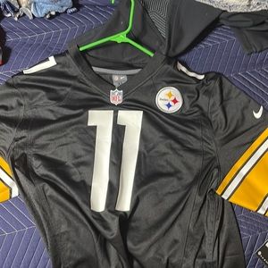 Pittsburgh Steelers Football Jersey